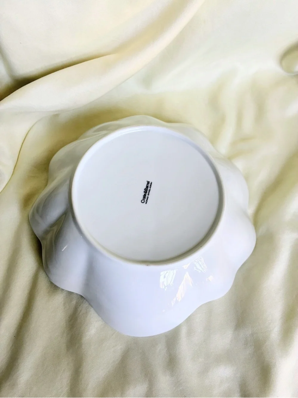 Crate & Barrel Leaf Dish/Bowl 5.25